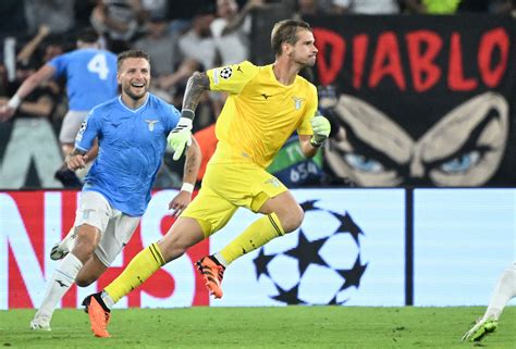 Lazio vs Atletico Madrid LIVE! Keeper Provedel heads home.
